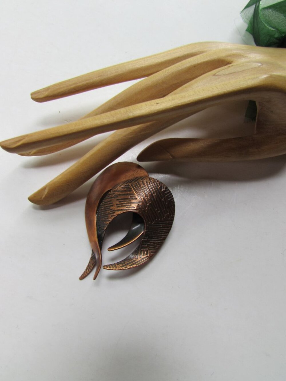 Solid Copper Brooch Intertwined Curves